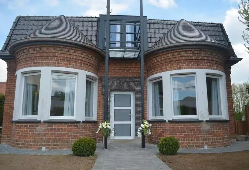 تختخواب و صبحانه Les Chambres d'Elza