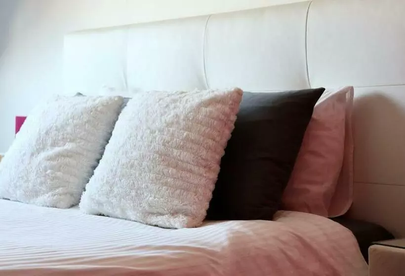 ベッドアンドブレックファースト Sweetnest Guest House