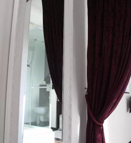 ベッドアンドブレックファースト Sweetnest Guest House