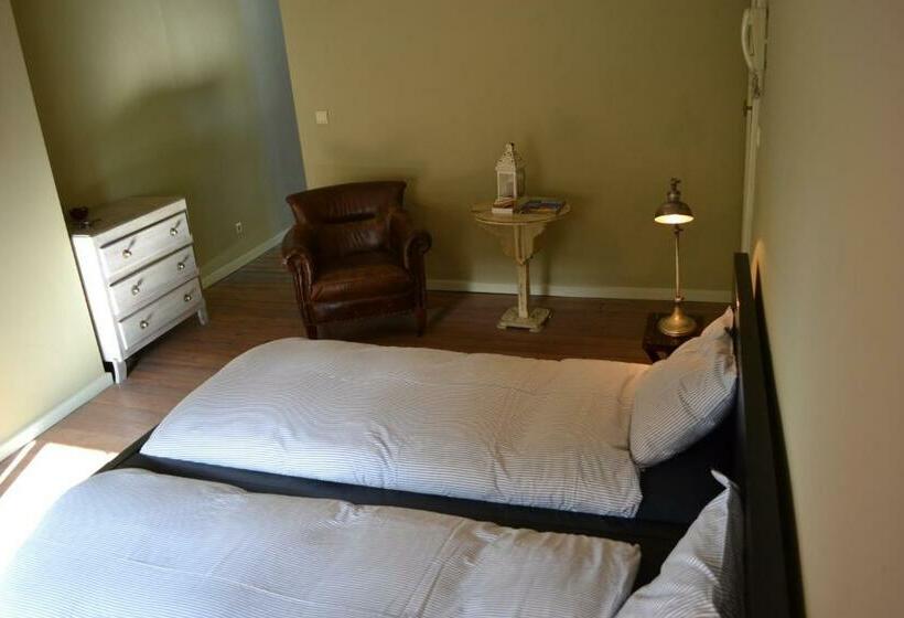 تختخواب و صبحانه Villa Des Roses Voltaire