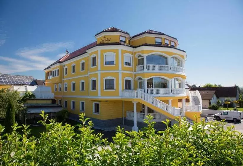 Donauhotel Lettnerhof