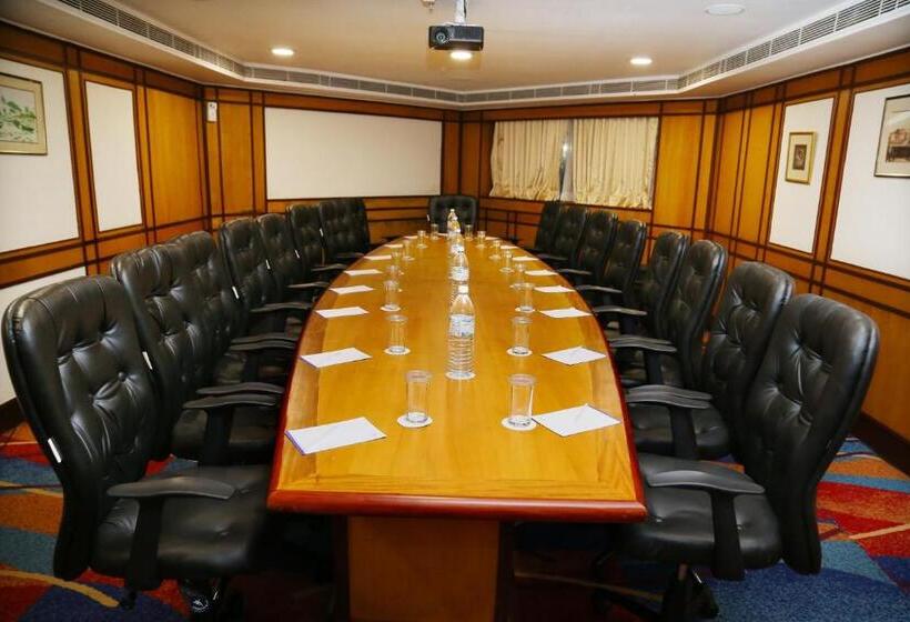 Gokulam Park Hotel & Convention Centre