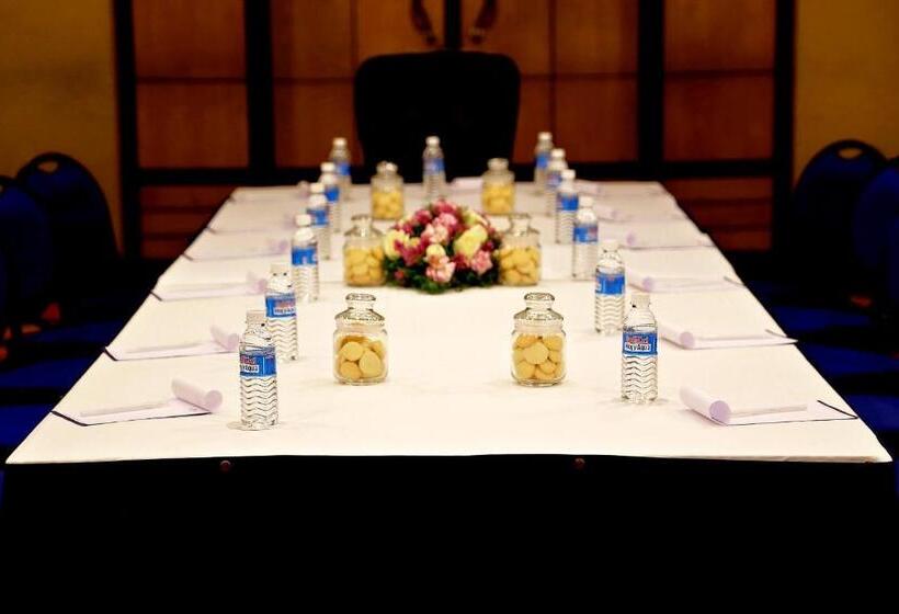 Gokulam Park Hotel & Convention Centre