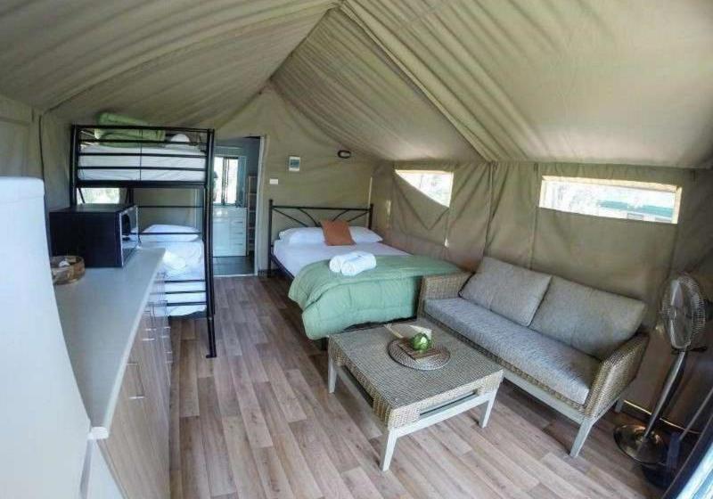 בית מלון כפרי Darlington Beach Resort