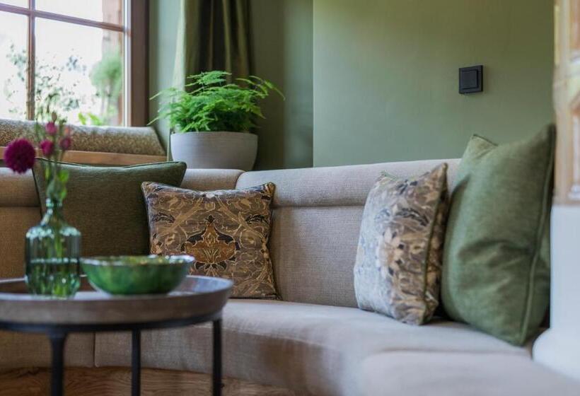 هتل Der Unterschwarzachhof