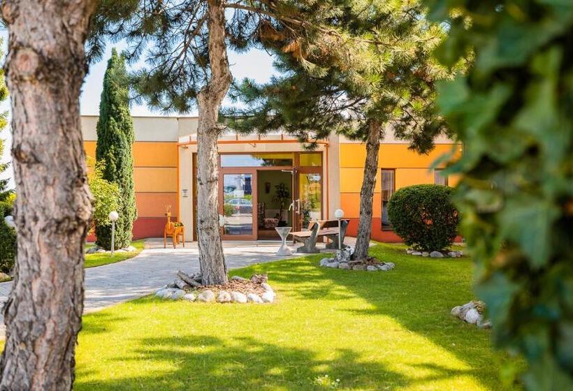 Hotelli Garni Steinfeld