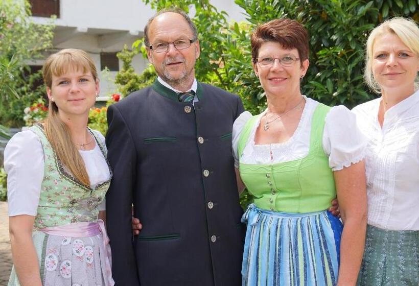 Hotelli Garni Steinfeld