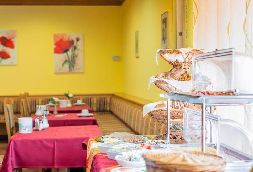 Hotelli Garni Steinfeld