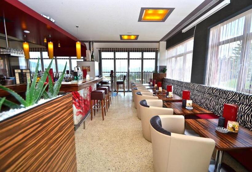 فندق G.h. Knoll Proellhofer Cafe Bar Hills