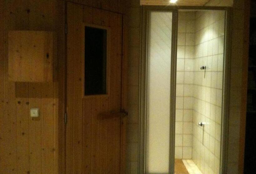 Hotelli Pension Lärchenhof