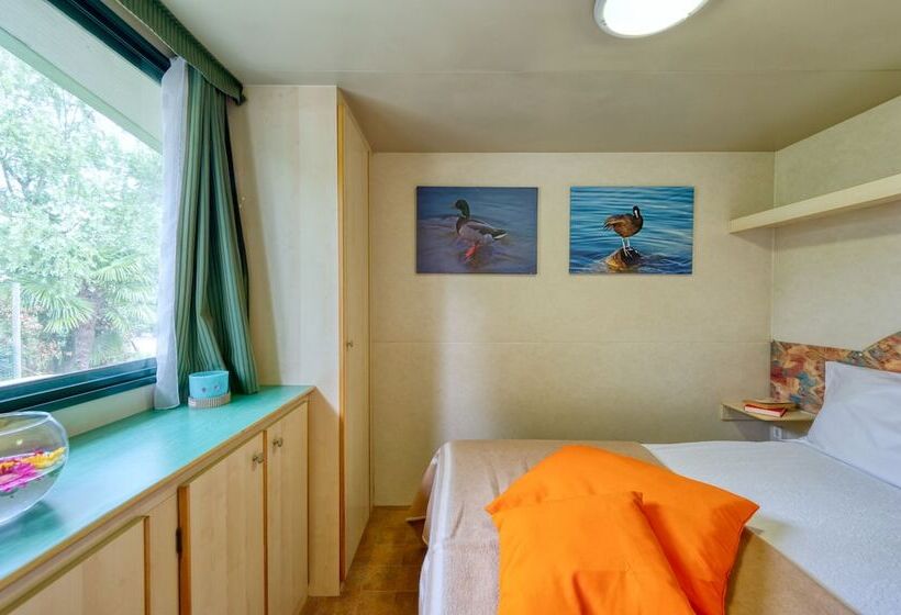 בית מלון כפרי San Benedetto Camping Relais