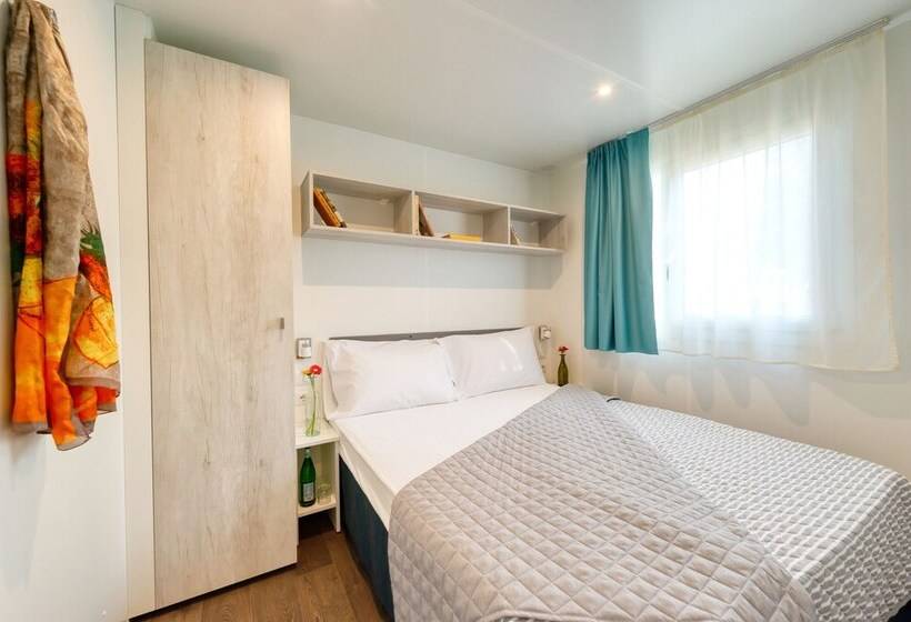 בית מלון כפרי San Benedetto Camping Relais