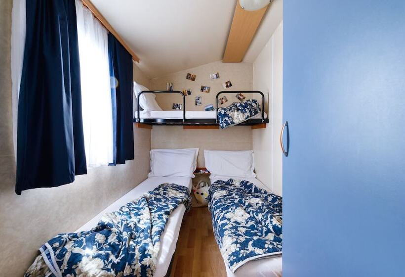 בית מלון כפרי San Benedetto Camping Relais