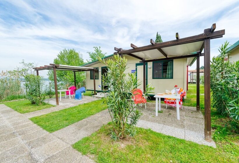 בית מלון כפרי San Benedetto Camping Relais