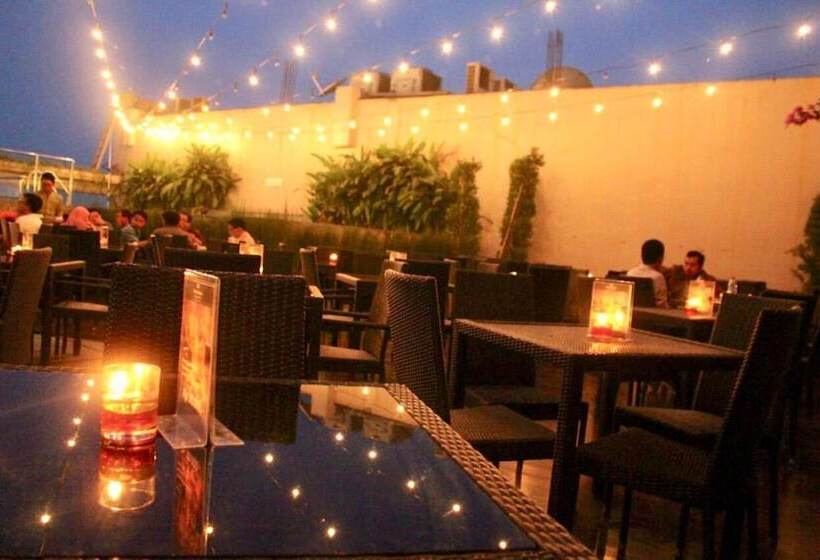 فندق Santika Mega City  Bekasi