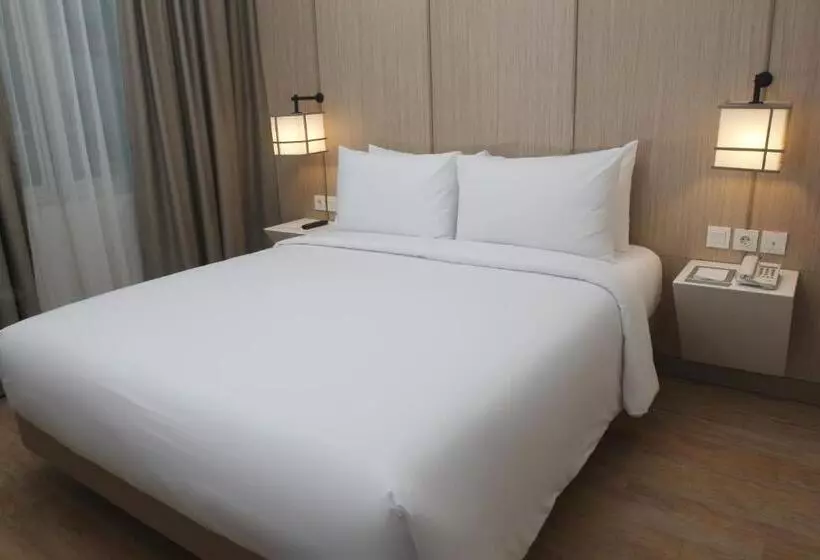 ホテル Santika Mega City  Bekasi