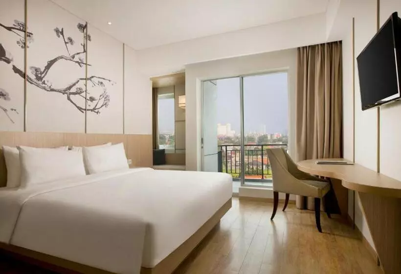 ホテル Santika Mega City  Bekasi