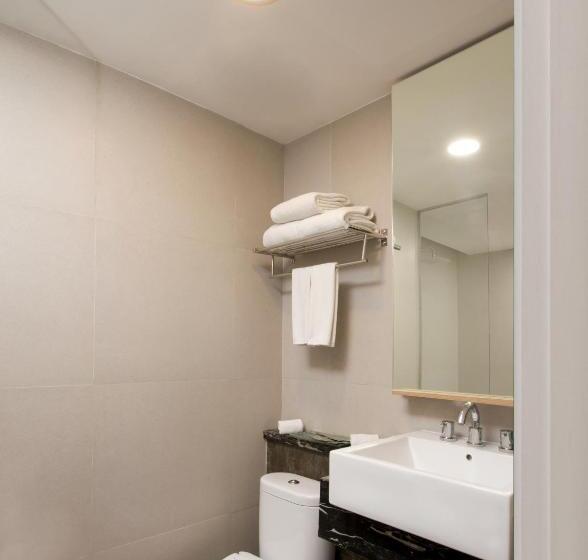 فندق Santika Mega City  Bekasi