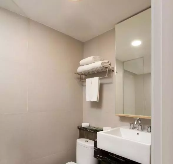 ホテル Santika Mega City  Bekasi
