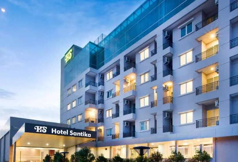 ホテル Santika Mega City  Bekasi