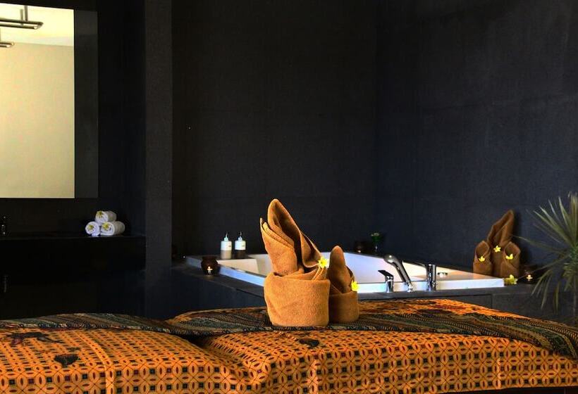 The Luxton Cirebon Hotel And Convention