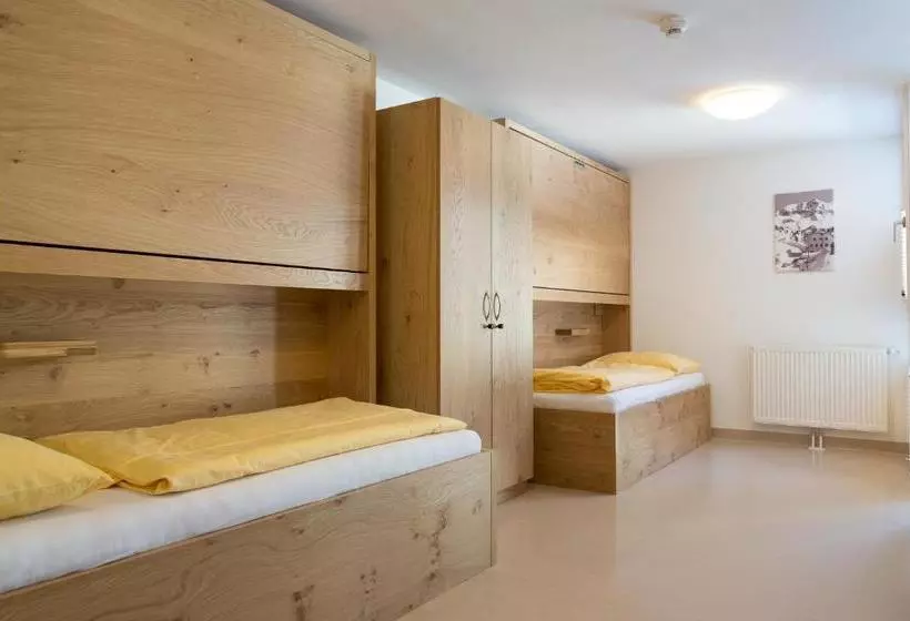 ユースホステル Jugendgästehaus Schaidberg