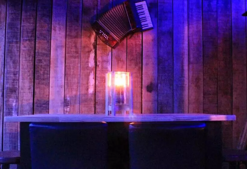 B&b Music City