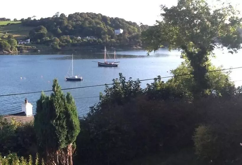 ベッドアンドブレックファースト Shearwater Country House Accommodation