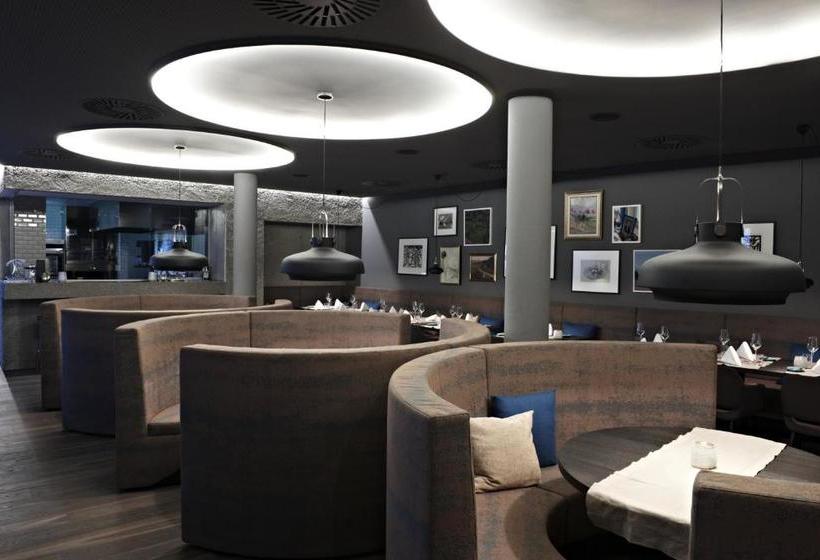 Badhaus Hotel/restaurant/café