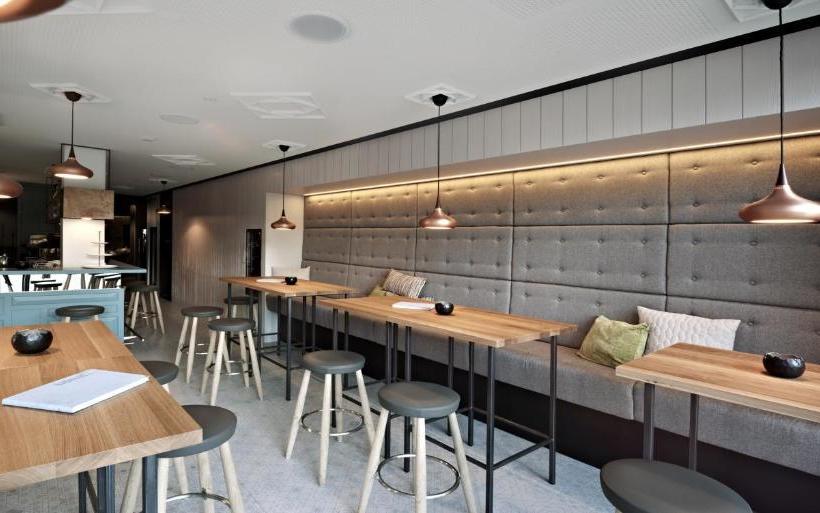 Badhaus Hotel/restaurant/café