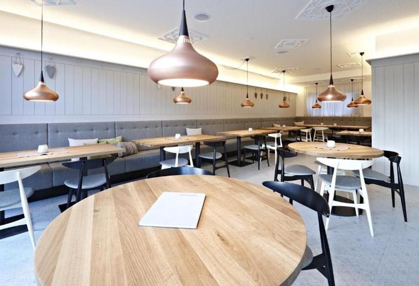 Badhaus Hotel/restaurant/café