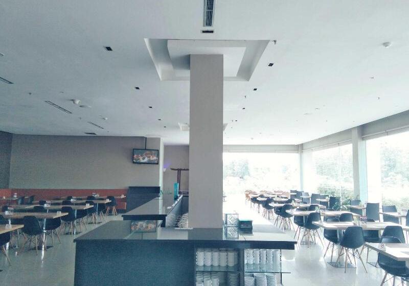 فندق Grand Zuri Lahat