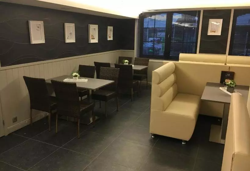 Hotelli La Chaumiere