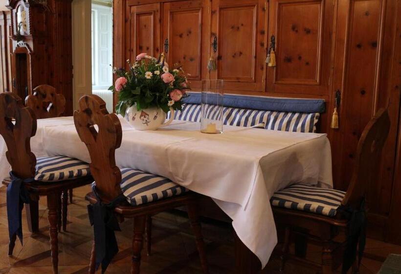 Отель Seeschlößl Velden