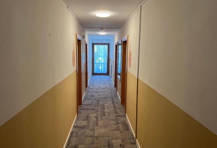 בית מלון כפרי Weisses Rössl Am See