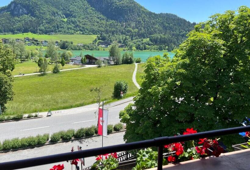 בית מלון כפרי Weisses Rössl Am See