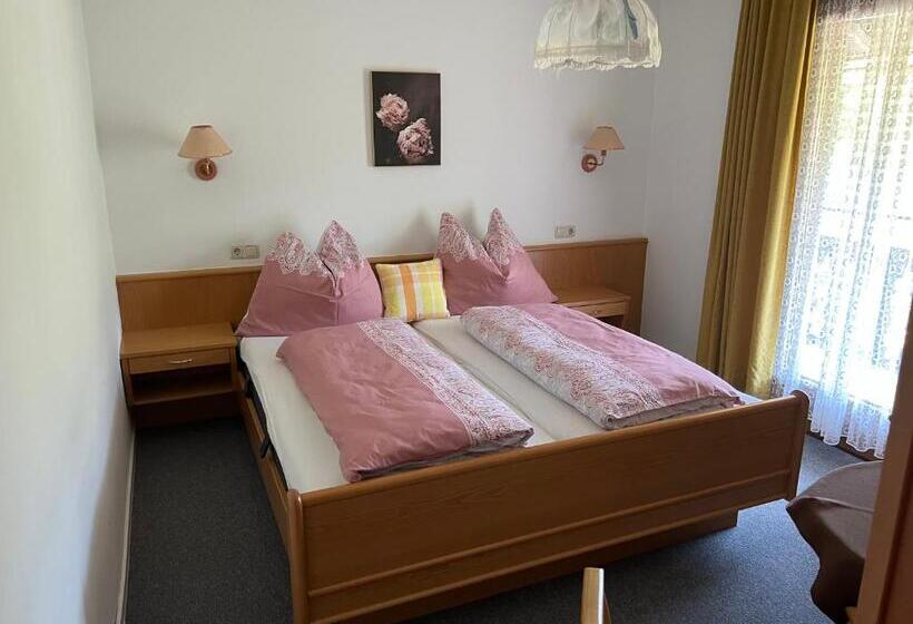 בית מלון כפרי Weisses Rössl Am See