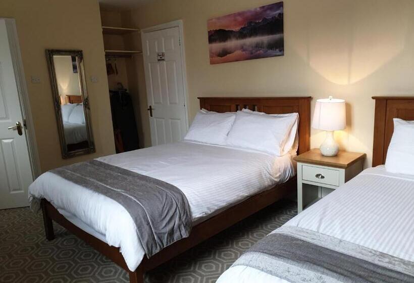 Murphy's Pub And Bed & Breakfast