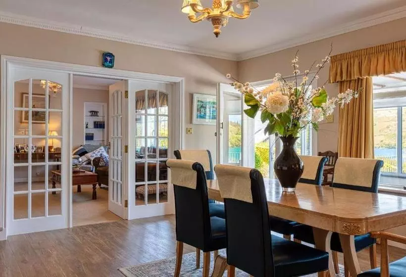 ベッドアンドブレックファースト Shearwater Country House Accommodation