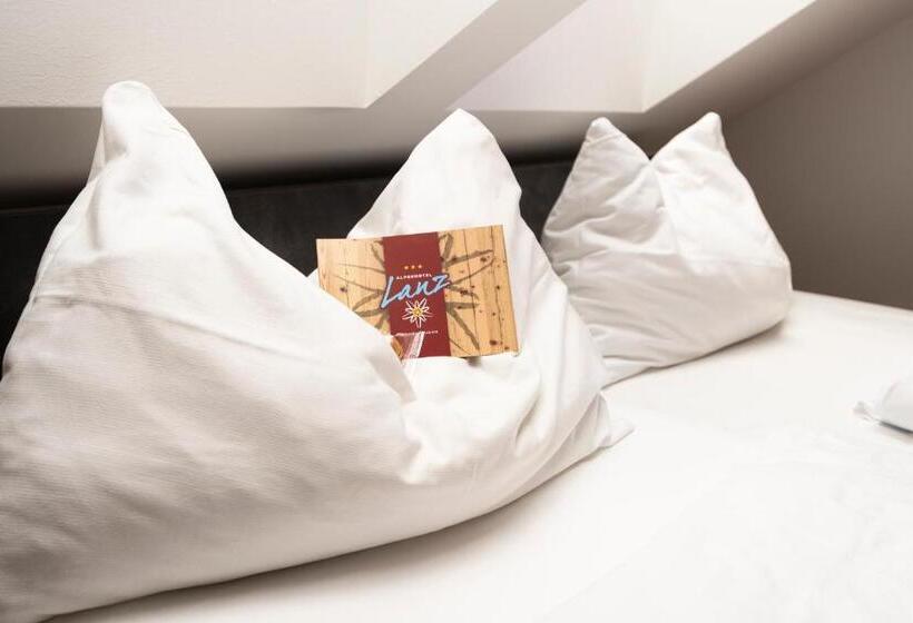 Alpenhotel & Aparthotel Lanz