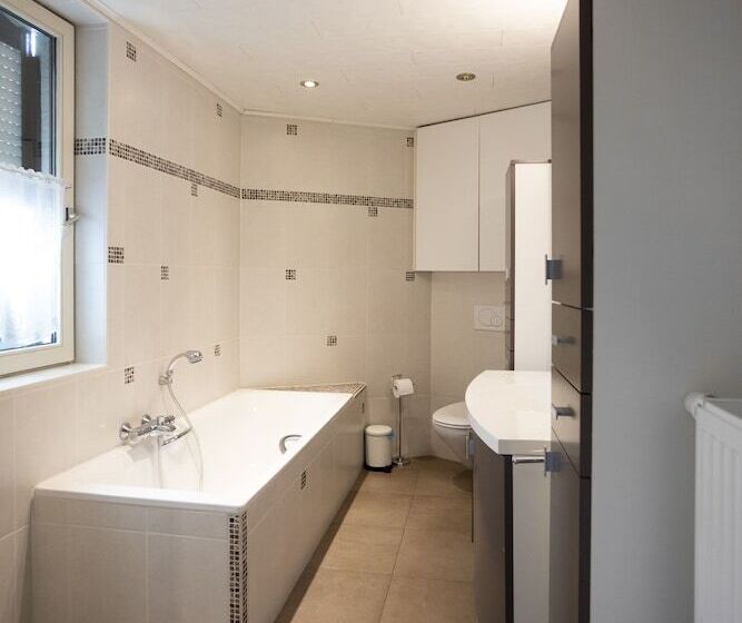 تختخواب و صبحانه Enjoytoday Vakantiewoning 45