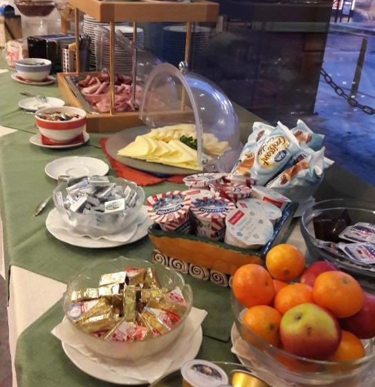 تختخواب و صبحانه Garni Erlbacher