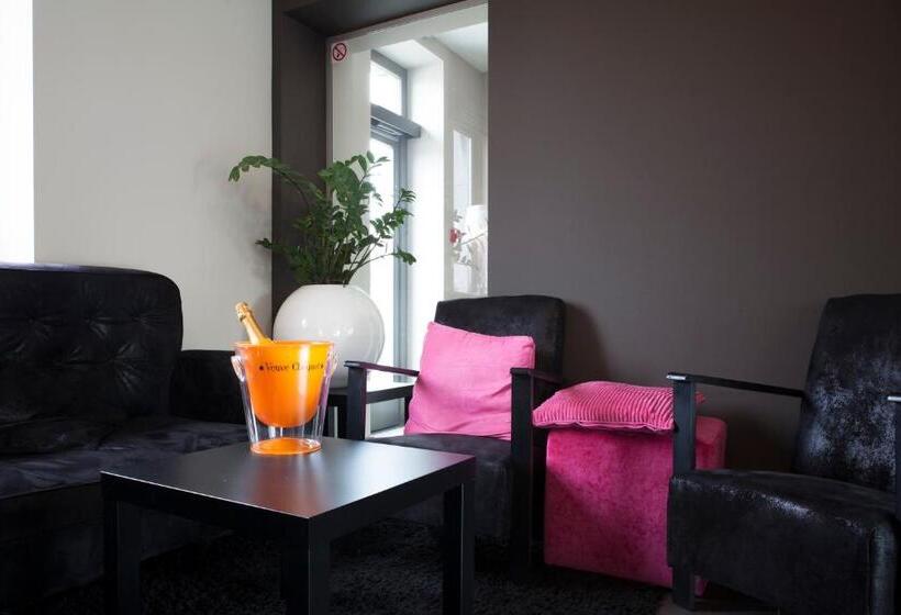 Durbuy ô Restaurant Hotel Recharge Electric Car