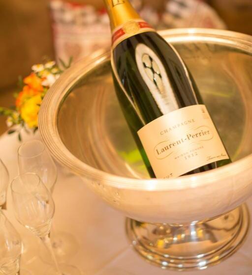 ホテル Der Erlhof Restaurant & Land