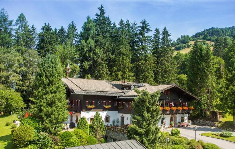 ホテル Der Erlhof Restaurant & Land