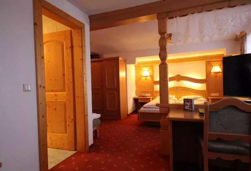 Hotelli Garni Lärchenhof