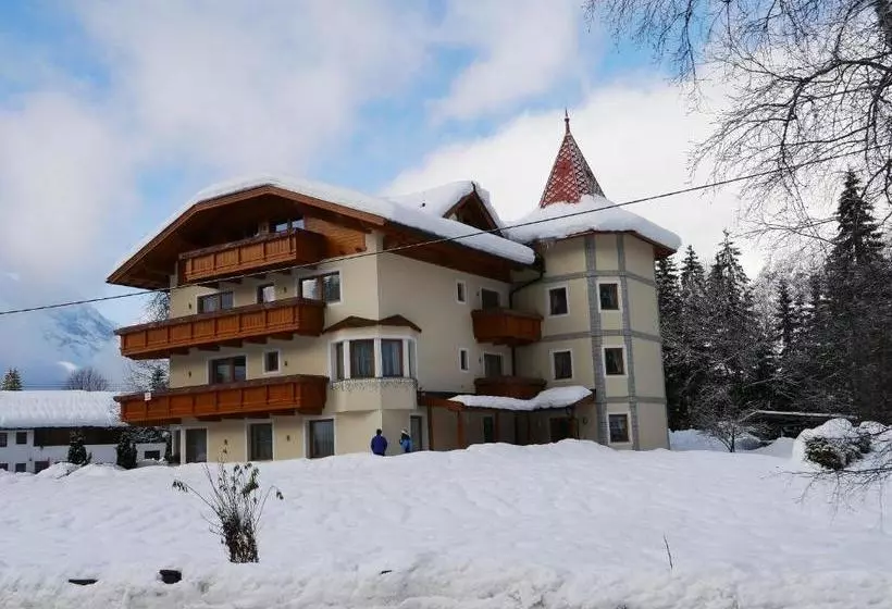 Hotelli Garni Weidacherhof