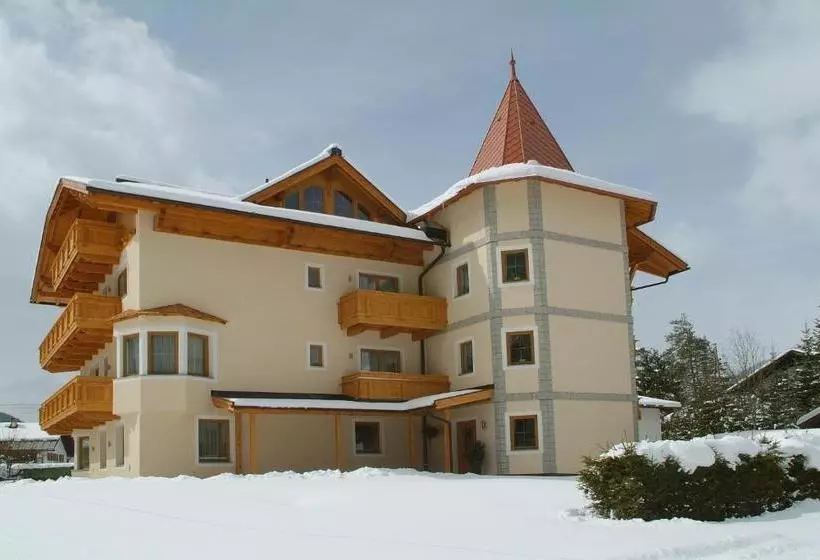 Hotelli Garni Weidacherhof