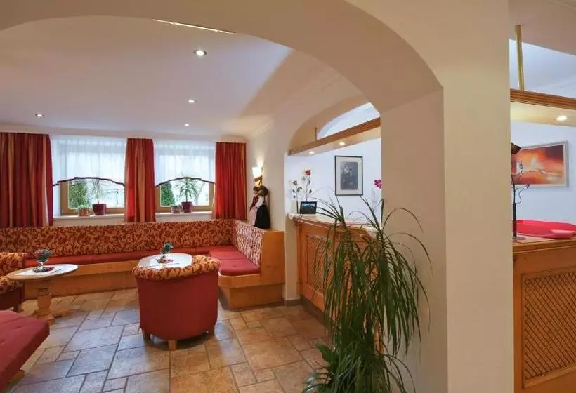 Hotelli Garni Weidacherhof
