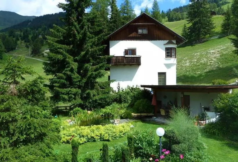 Hotel Garni Zerzer